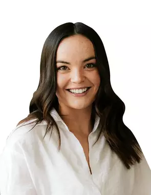MacKenzie Robertson, Calgary, Real Estate Agent